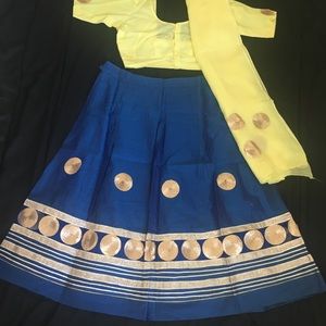 Never worn Chaniya choli, can fit to girl size 14-18 women size medium